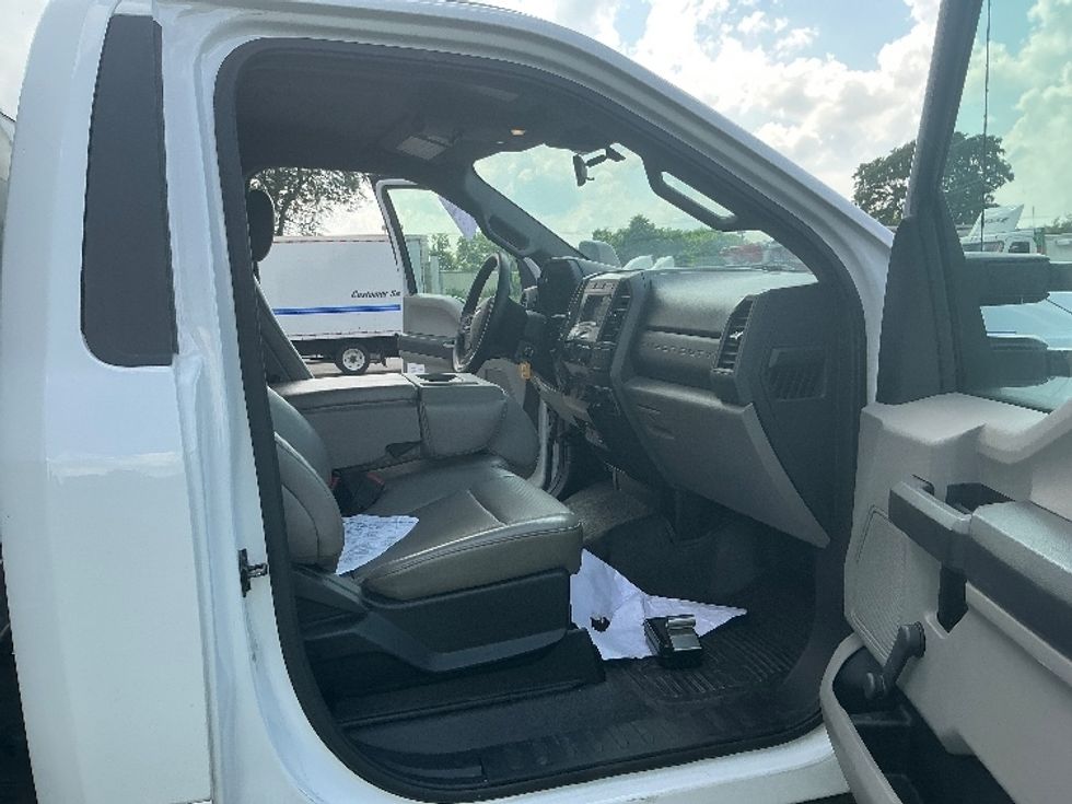 Medium Duty Box Truck-Light and Medium Duty Trucks-Ford-2021-F450-Lexington-KY-90,964\n\t\tmiles-$ 48,500 - Image 20