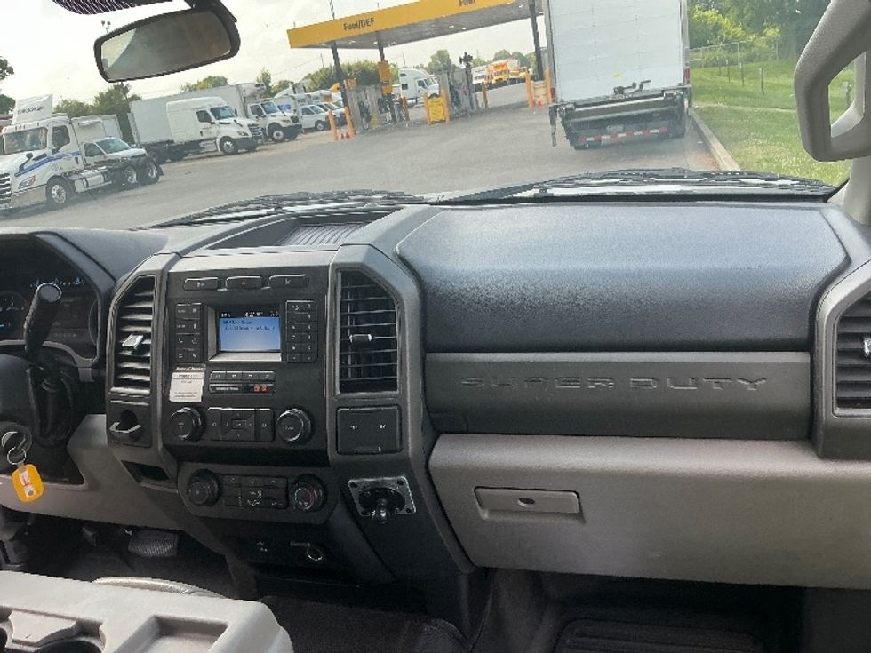 Medium Duty Box Truck-Light and Medium Duty Trucks-Ford-2021-F450-Lexington-KY-90,964\n\t\tmiles-$ 48,500 - Image 21