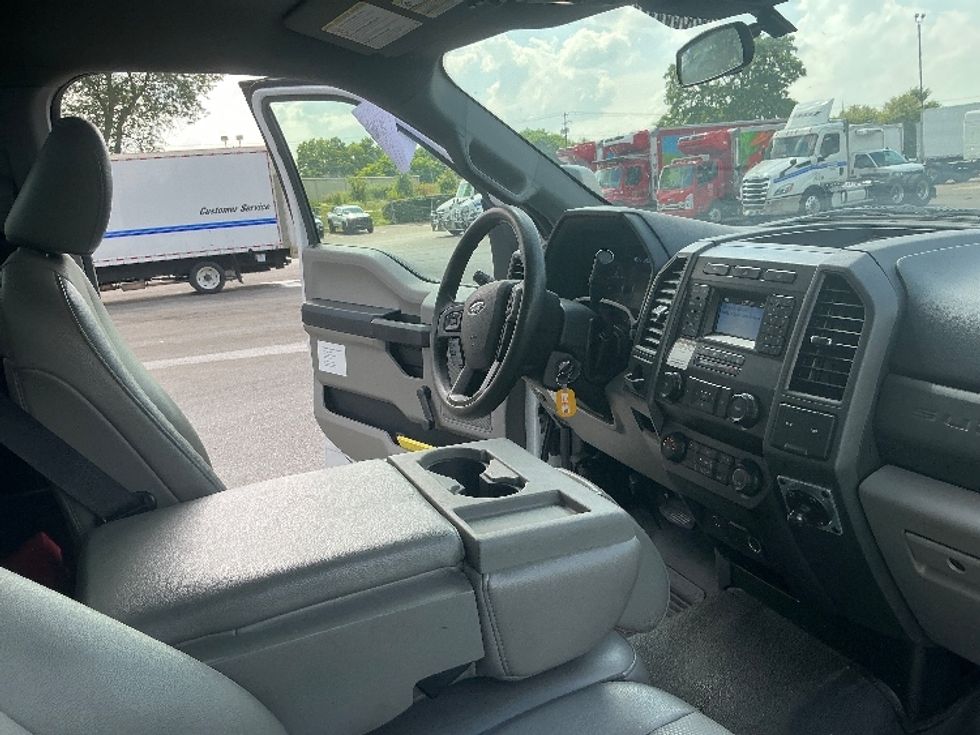 Medium Duty Box Truck-Light and Medium Duty Trucks-Ford-2021-F450-Lexington-KY-90,964\n\t\tmiles-$ 48,500 - Image 22