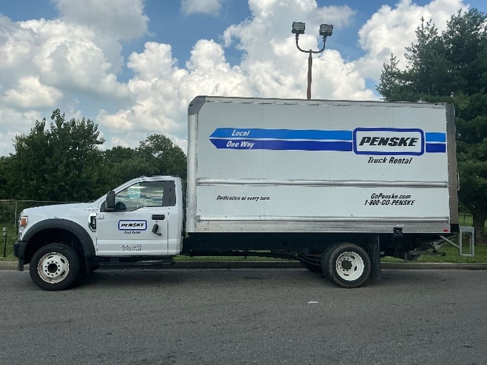 Medium Duty Box Truck-Light and Medium Duty Trucks-Ford-2021-F450-Lexington-KY-90,964\n\t\tmiles-$ 48,500 - Image 4