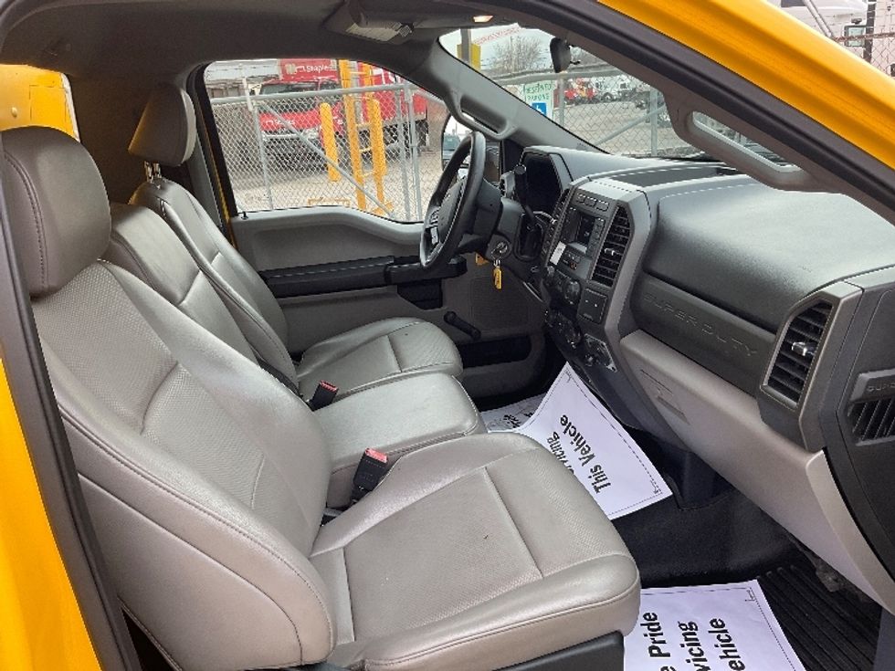 Medium Duty Box Truck-Light and Medium Duty Trucks-Ford-2021-F450-Oklahoma City-OK-103,400\n\t\tmiles-$ 35,500 - Image 22