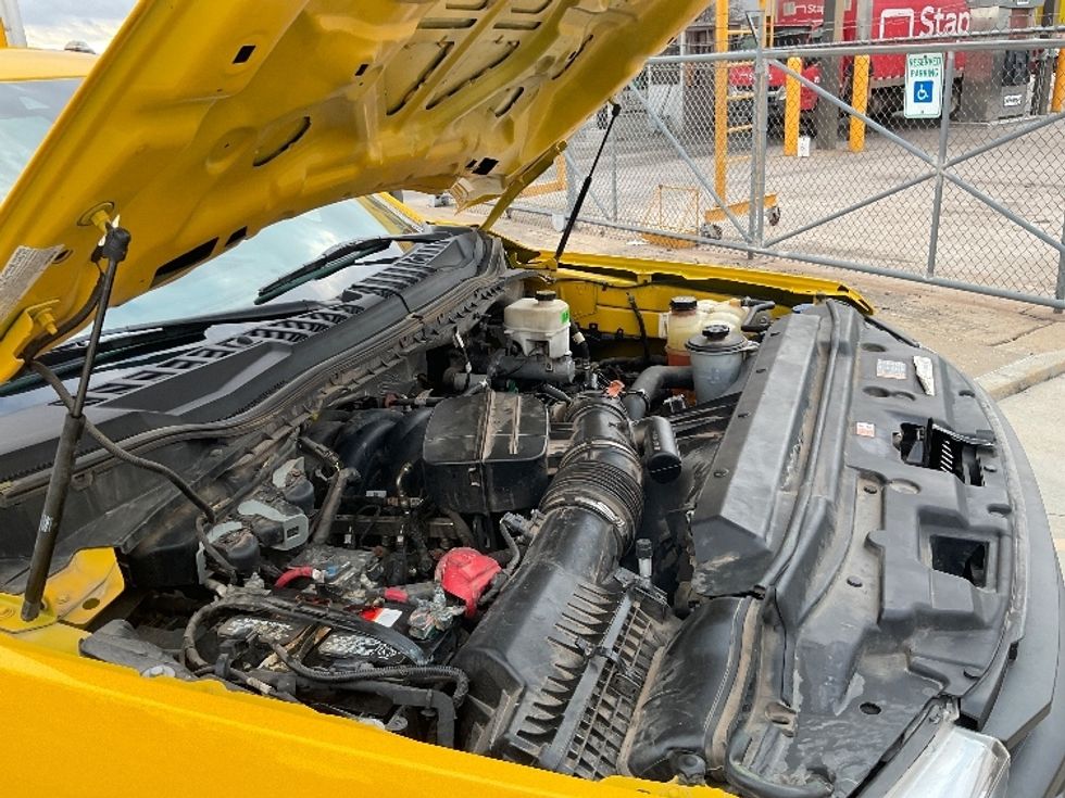 Medium Duty Box Truck-Light and Medium Duty Trucks-Ford-2021-F450-Oklahoma City-OK-103,400\n\t\tmiles-$ 35,500 - Image 24