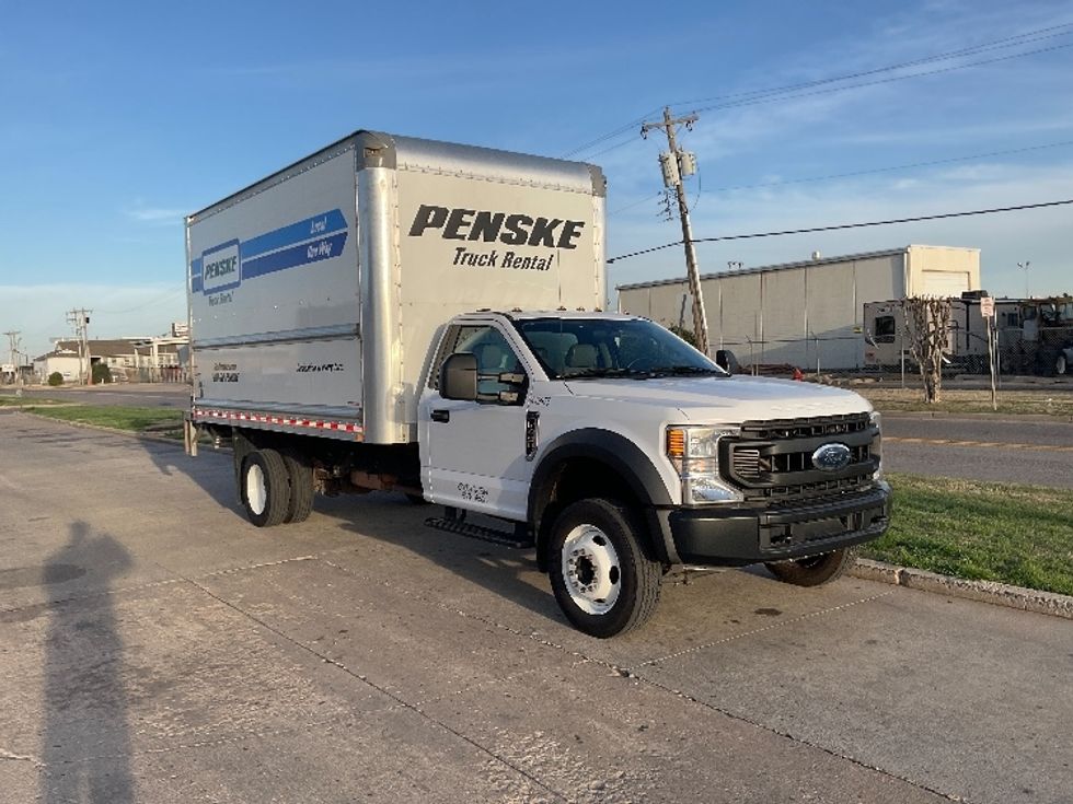 Medium Duty Box Truck-Light and Medium Duty Trucks-Ford-2021-F450-Oklahoma City-OK-117,167\n\t\tmiles-$ 35,000 - Image 1