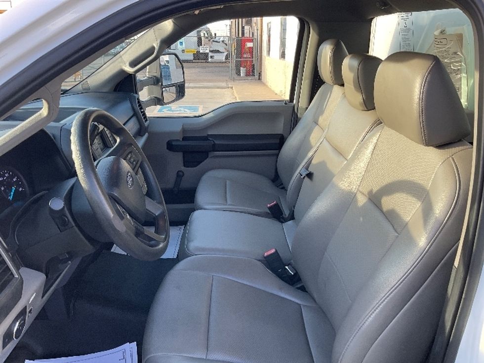 Medium Duty Box Truck-Light and Medium Duty Trucks-Ford-2021-F450-Oklahoma City-OK-117,167\n\t\tmiles-$ 35,000 - Image 19
