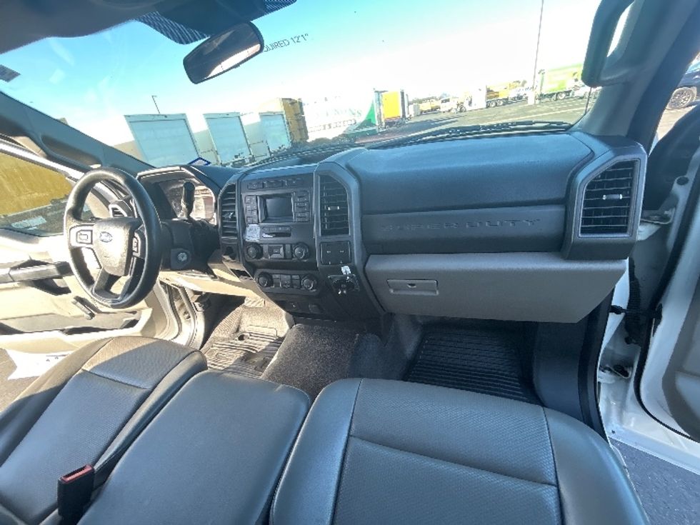 Medium Duty Box Truck-Light and Medium Duty Trucks-Ford-2021-F450-Phoenix-AZ-86,998\n\t\tmiles-$ 38,000 - Image 21