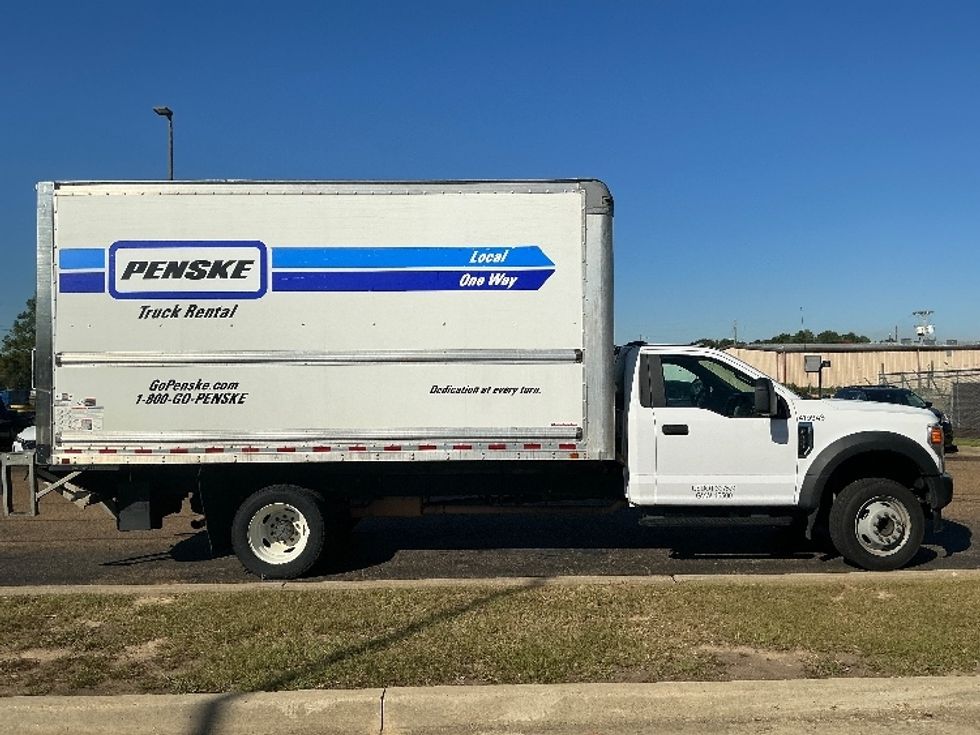 Medium Duty Box Truck-Light and Medium Duty Trucks-Ford-2021-F450-Richland-MS-163,216\n\t\tmiles-$ 26,500 - Image 15