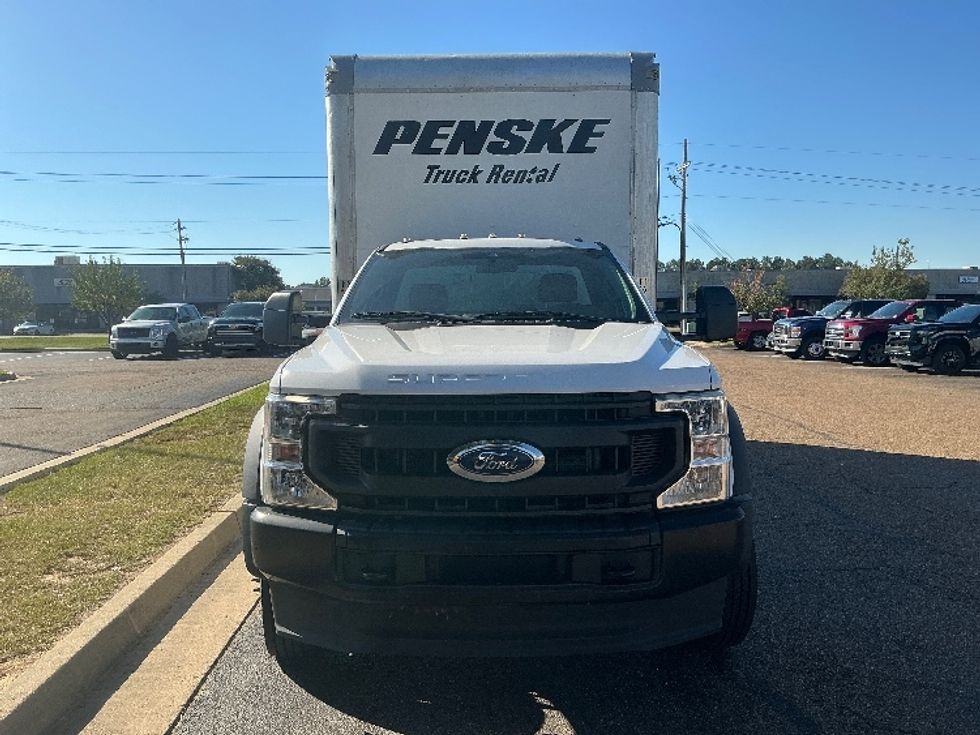Medium Duty Box Truck-Light and Medium Duty Trucks-Ford-2021-F450-Richland-MS-163,216\n\t\tmiles-$ 26,500 - Image 2