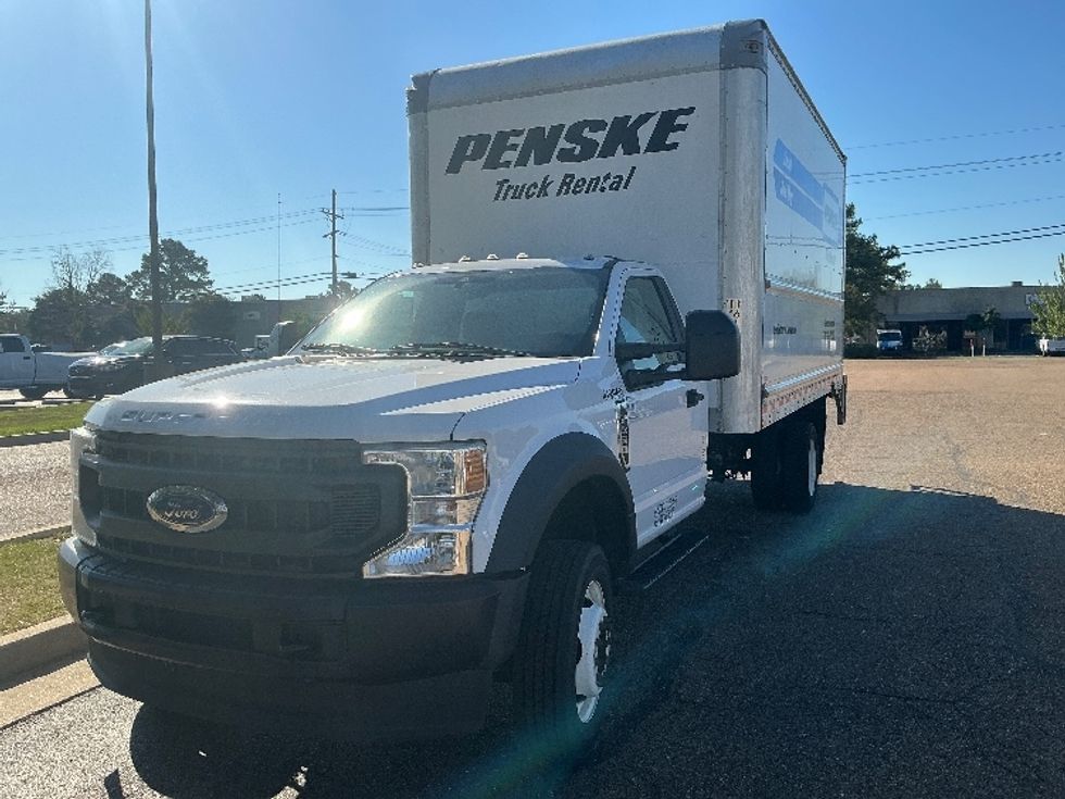 Medium Duty Box Truck-Light and Medium Duty Trucks-Ford-2021-F450-Richland-MS-163,216\n\t\tmiles-$ 26,500 - Image 3