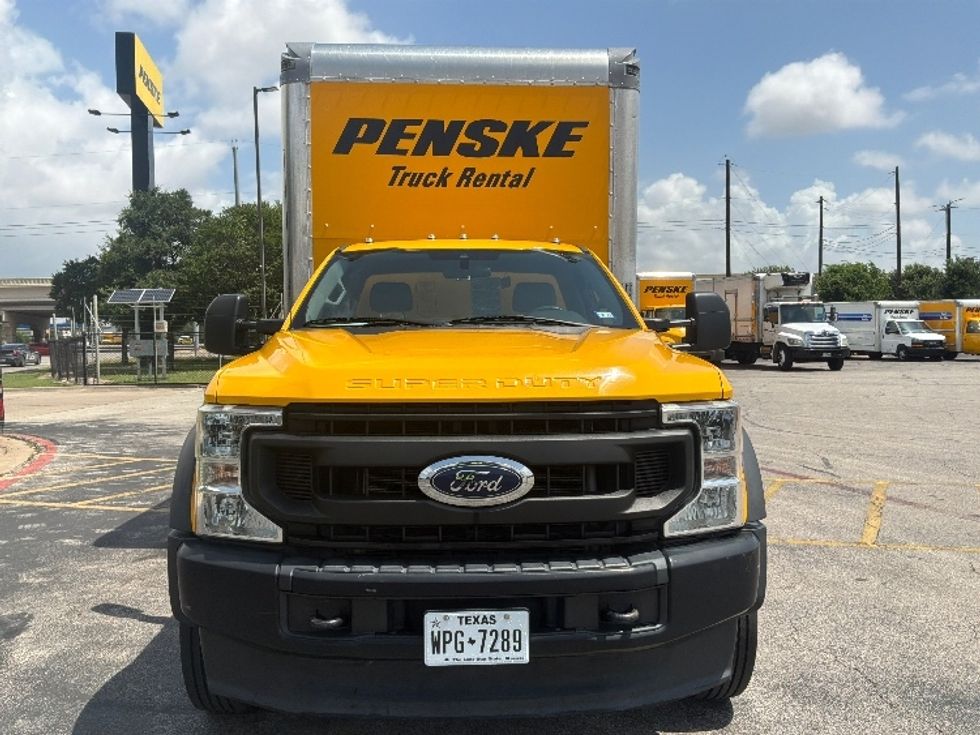 Medium Duty Box Truck-Light and Medium Duty Trucks-Ford-2021-F450-San Antonio-TX-102,135\n\t\tmiles-$ 32,750 - Image 2