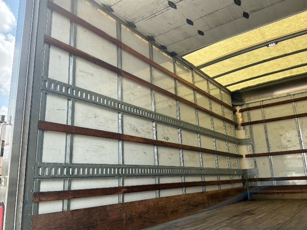 Medium Duty Box Truck-Light and Medium Duty Trucks-Ford-2021-F450-San Antonio-TX-102,135\n\t\tmiles-$ 32,750 - Image 9
