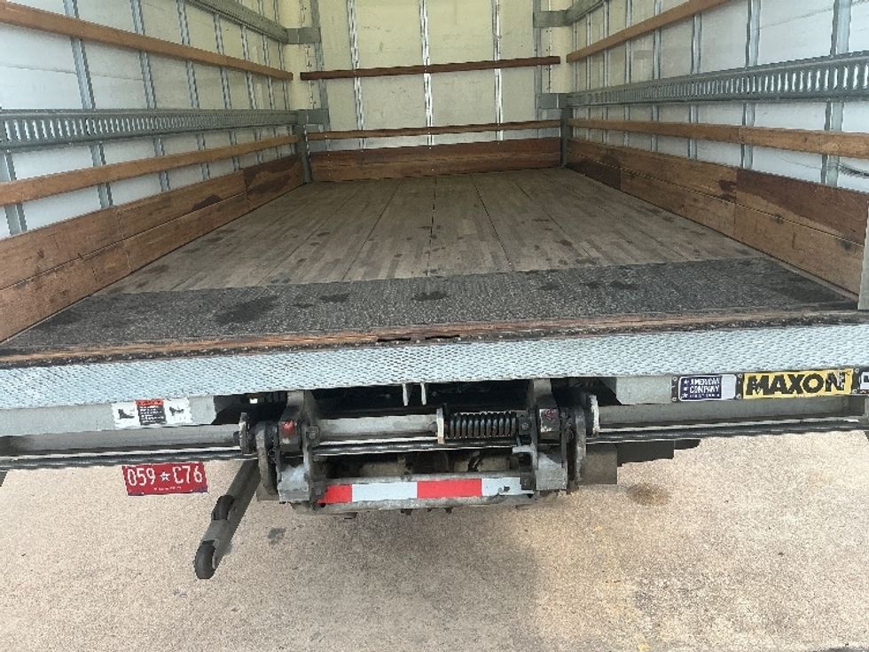 Medium Duty Box Truck-Light and Medium Duty Trucks-Ford-2021-F450-Tulsa-OK-83,510\n\t\tmiles-$ 39,500 - Image 10