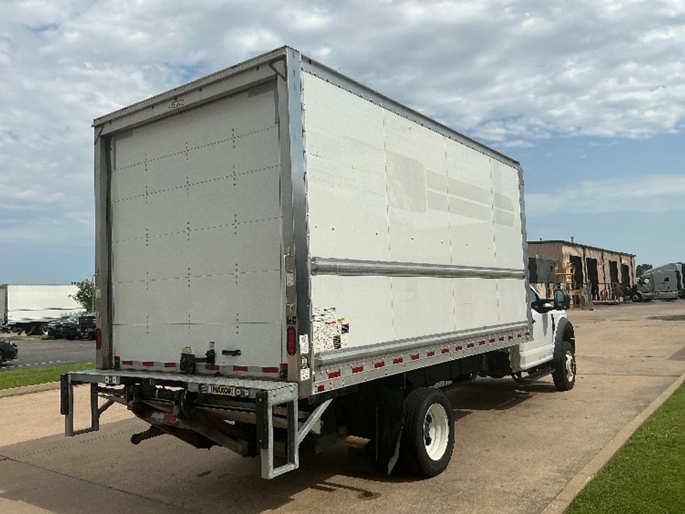 Medium Duty Box Truck-Light and Medium Duty Trucks-Ford-2021-F450-Tulsa-OK-83,510\n\t\tmiles-$ 39,500 - Image 13
