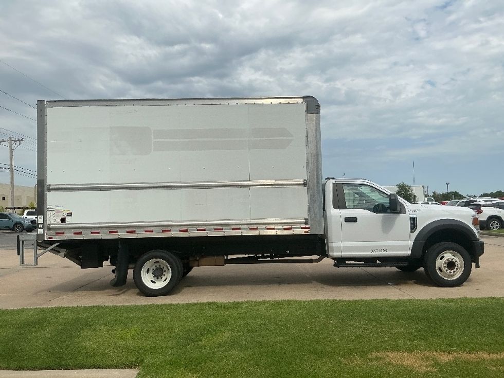Medium Duty Box Truck-Light and Medium Duty Trucks-Ford-2021-F450-Tulsa-OK-83,510\n\t\tmiles-$ 39,500 - Image 15