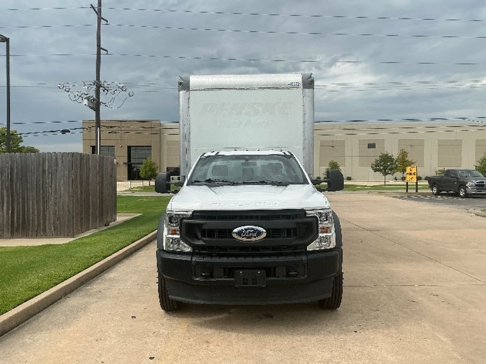 Medium Duty Box Truck-Light and Medium Duty Trucks-Ford-2021-F450-Tulsa-OK-83,510\n\t\tmiles-$ 39,500 - Image 2