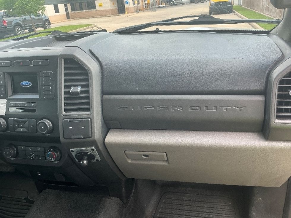 Medium Duty Box Truck-Light and Medium Duty Trucks-Ford-2021-F450-Tulsa-OK-83,510\n\t\tmiles-$ 39,500 - Image 21