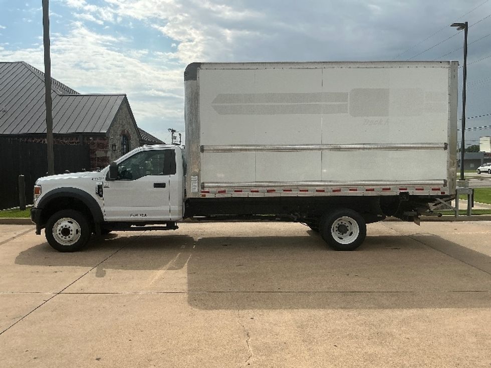 Medium Duty Box Truck-Light and Medium Duty Trucks-Ford-2021-F450-Tulsa-OK-83,510\n\t\tmiles-$ 39,500 - Image 4