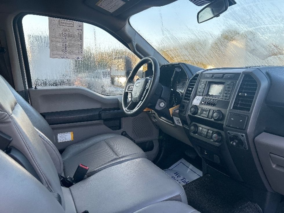 Medium Duty Box Truck-Light and Medium Duty Trucks-Ford-2022-F450-Jackson-MS-104,059\n\t\tmiles-$ 36,000 - Image 22