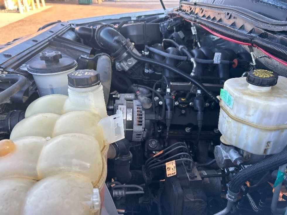 Medium Duty Box Truck-Light and Medium Duty Trucks-Ford-2022-F450-Jackson-MS-104,059\n\t\tmiles-$ 36,000 - Image 24