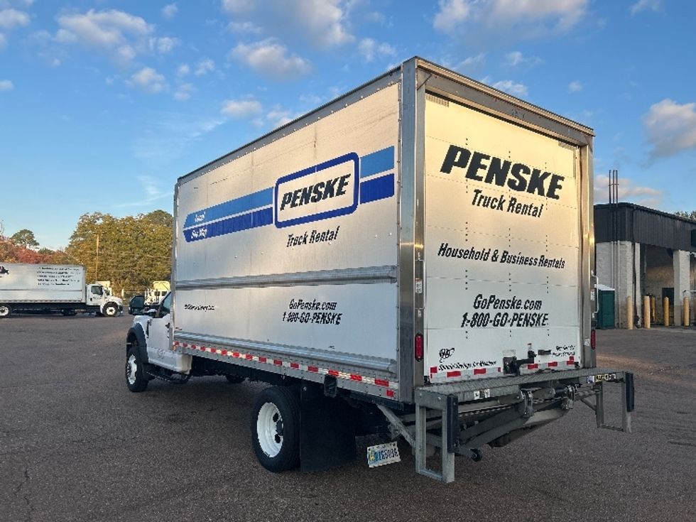 Medium Duty Box Truck-Light and Medium Duty Trucks-Ford-2022-F450-Jackson-MS-104,059\n\t\tmiles-$ 36,000 - Image 6