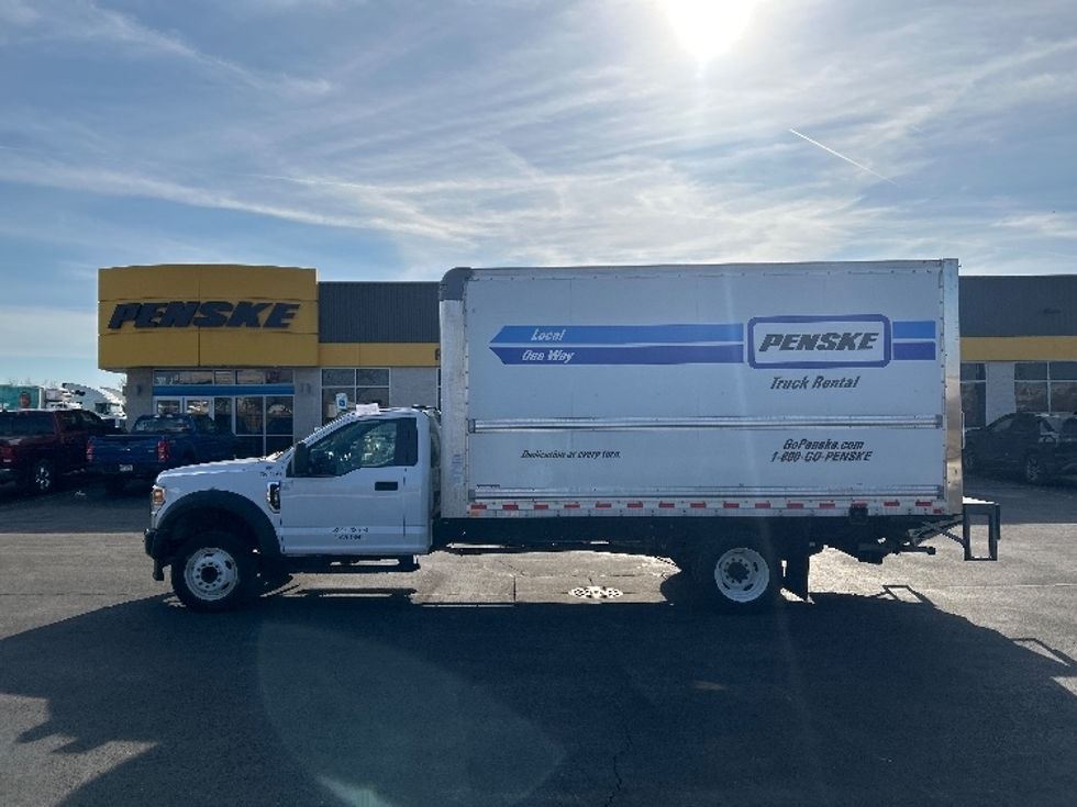 Medium Duty Box Truck-Light and Medium Duty Trucks-Ford-2022-F450-La Porte-IN-124,943\n\t\tmiles-$ 33,750 - Image 4