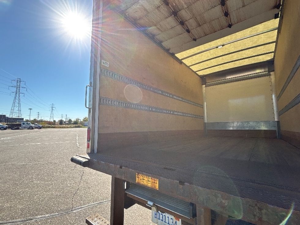 Medium Duty Box Truck-Light and Medium Duty Trucks-Ford-2022-F550-Lansing-MI-199,066\n\t\tmiles-$ 31,750 - Image 10