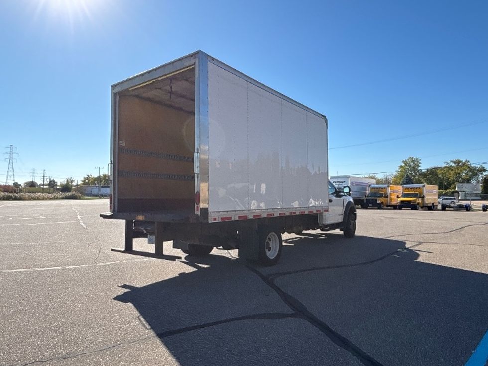 Medium Duty Box Truck-Light and Medium Duty Trucks-Ford-2022-F550-Lansing-MI-199,066\n\t\tmiles-$ 31,750 - Image 12