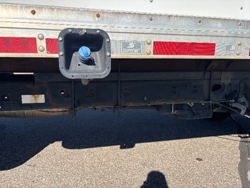 Medium Duty Box Truck-Light and Medium Duty Trucks-Ford-2022-F550-Lansing-MI-199,066\n\t\tmiles-$ 31,750 - Image 5