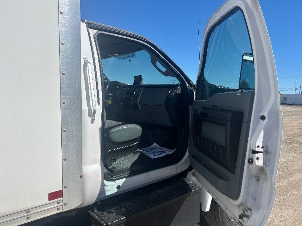Medium Duty Box Truck-Light and Medium Duty Trucks-Ford-2022-F650-Braintree-MA-201,033\n\t\tmiles-$ 25,250 - Image 20