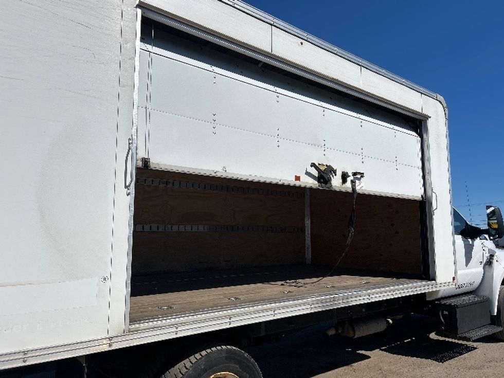 Medium Duty Box Truck-Light and Medium Duty Trucks-Ford-2022-F650-Braintree-MA-201,033\n\t\tmiles-$ 25,250 - Image 26