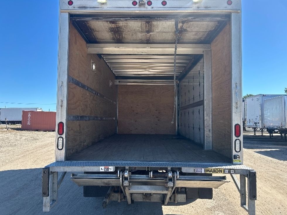 Medium Duty Box Truck-Light and Medium Duty Trucks-Ford-2022-F650-Braintree-MA-201,033\n\t\tmiles-$ 25,250 - Image 8