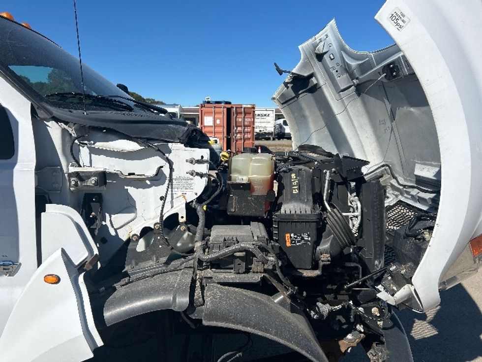 Medium Duty Box Truck-Light and Medium Duty Trucks-Ford-2022-F650-Londonderry-NH-182,107\n\t\tmiles-$ 28,500 - Image 23