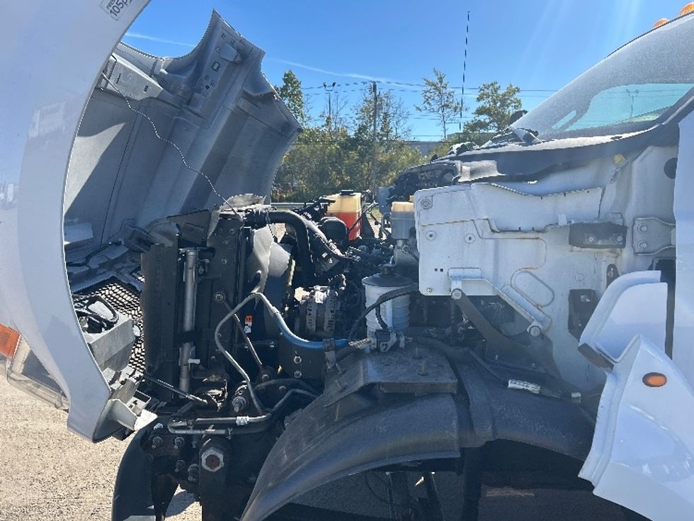 Medium Duty Box Truck-Light and Medium Duty Trucks-Ford-2022-F650-Londonderry-NH-182,107\n\t\tmiles-$ 28,500 - Image 24