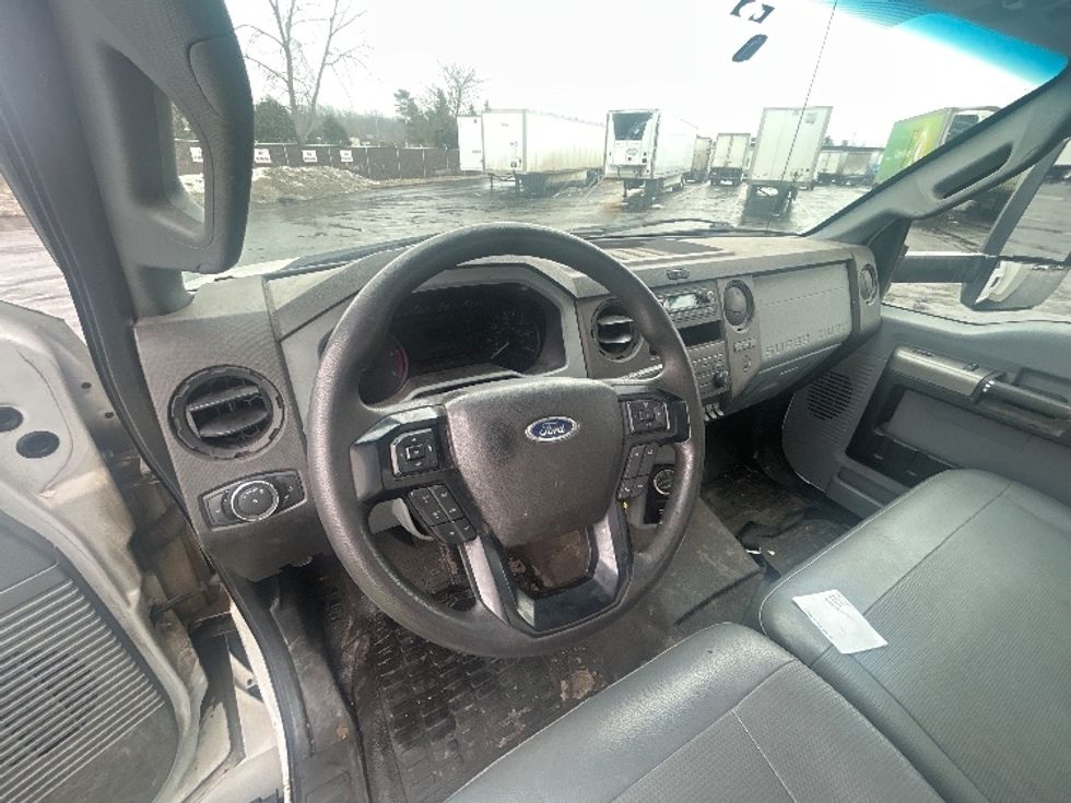 Medium Duty Box Truck-Light and Medium Duty Trucks-Ford-2022-F750-Oakwood Village-OH-154,890\n\t\tmiles-$ 50,250 - Image 17