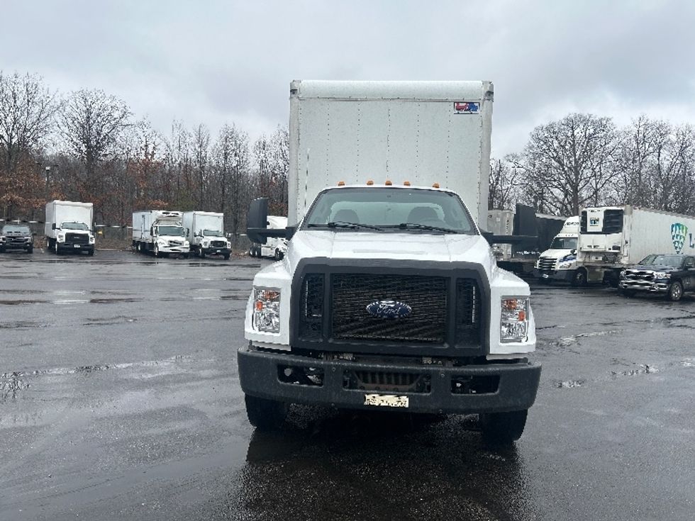 Medium Duty Box Truck-Light and Medium Duty Trucks-Ford-2022-F750-Oakwood Village-OH-154,890\n\t\tmiles-$ 50,250 - Image 2