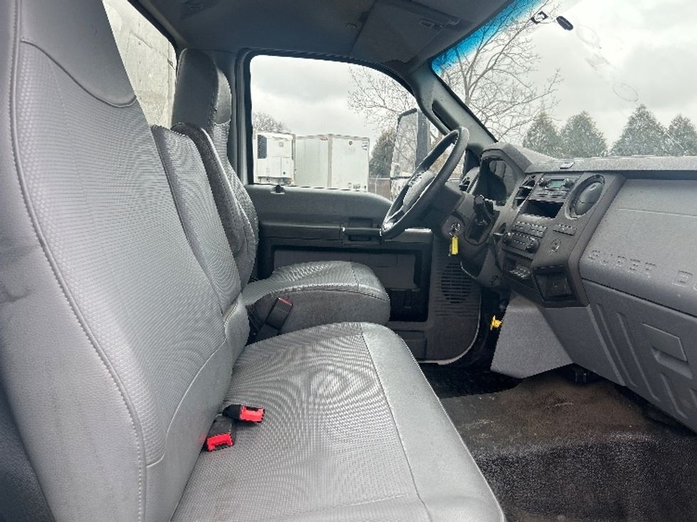 Medium Duty Box Truck-Light and Medium Duty Trucks-Ford-2022-F750-Oakwood Village-OH-154,890\n\t\tmiles-$ 50,250 - Image 21