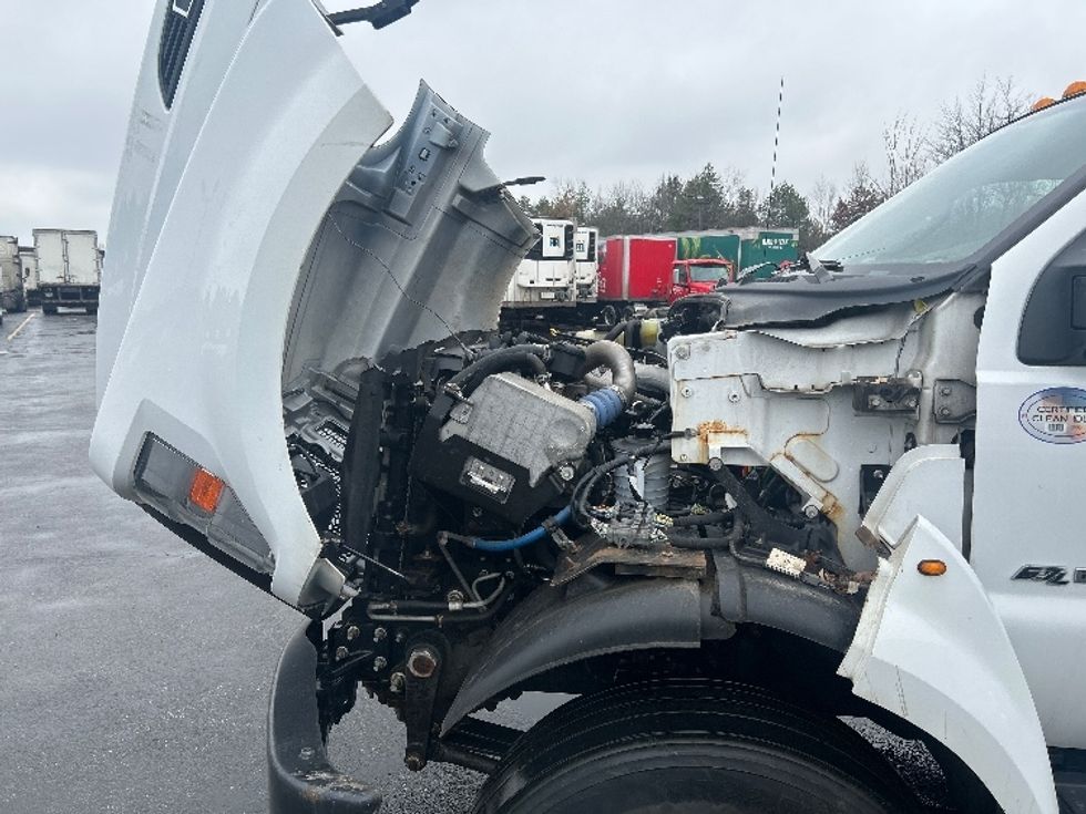 Medium Duty Box Truck-Light and Medium Duty Trucks-Ford-2022-F750-Oakwood Village-OH-154,890\n\t\tmiles-$ 50,250 - Image 23