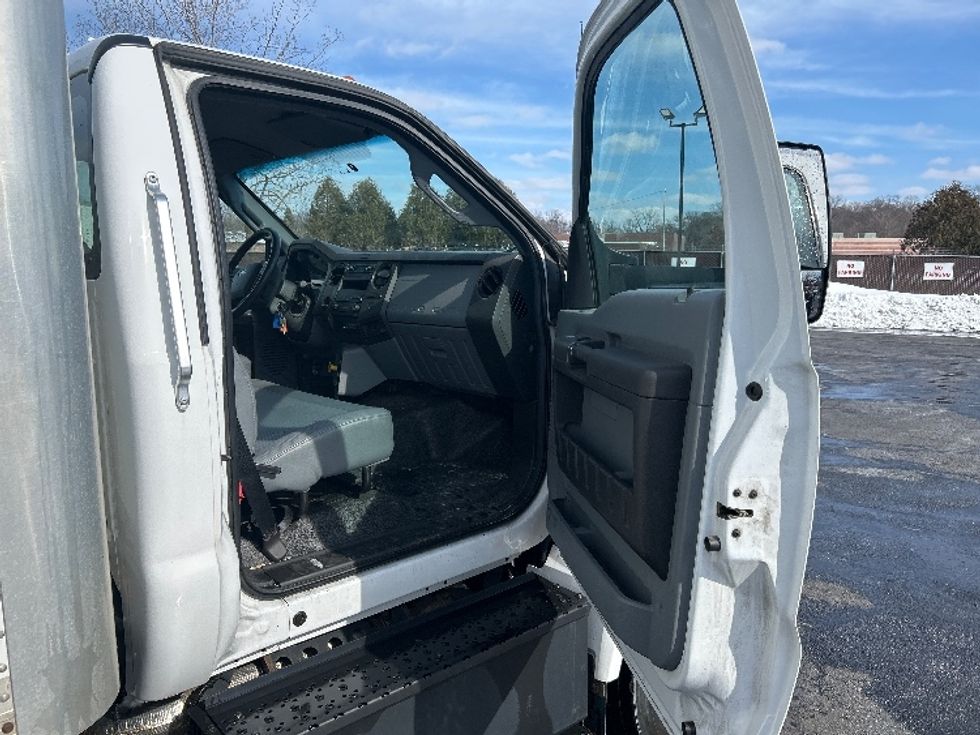 Medium Duty Box Truck-Light and Medium Duty Trucks-Ford-2022-F750-Oakwood Village-OH-156,522\n\t\tmiles-$ 50,000 - Image 19