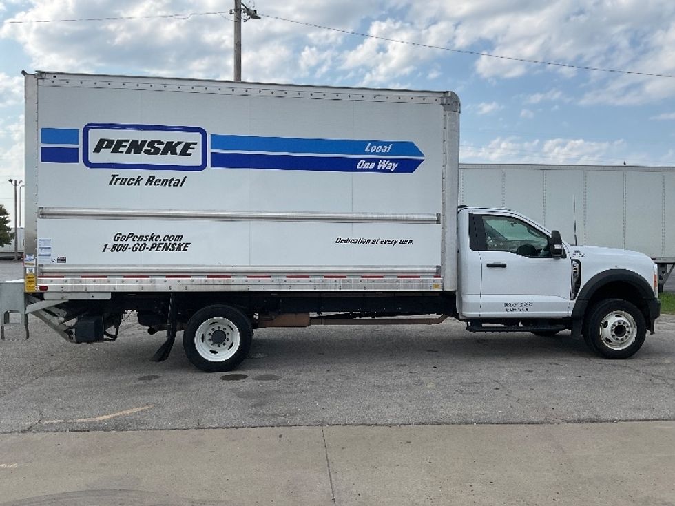 Medium Duty Box Truck-Light and Medium Duty Trucks-Ford-2023-F450-Oklahoma City-OK-68,604\n\t\tmiles-$ 42,250 - Image 15