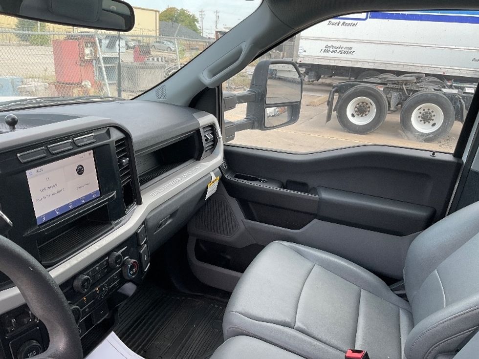 Medium Duty Box Truck-Light and Medium Duty Trucks-Ford-2023-F450-Oklahoma City-OK-68,604\n\t\tmiles-$ 42,250 - Image 19