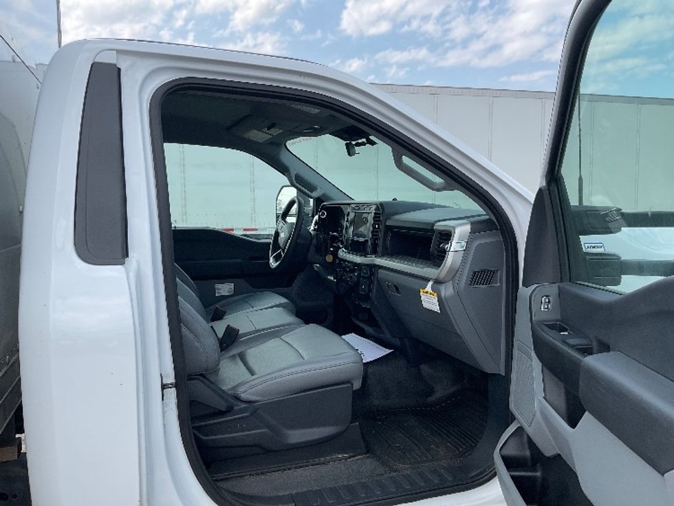 Medium Duty Box Truck-Light and Medium Duty Trucks-Ford-2023-F450-Oklahoma City-OK-68,604\n\t\tmiles-$ 42,250 - Image 20