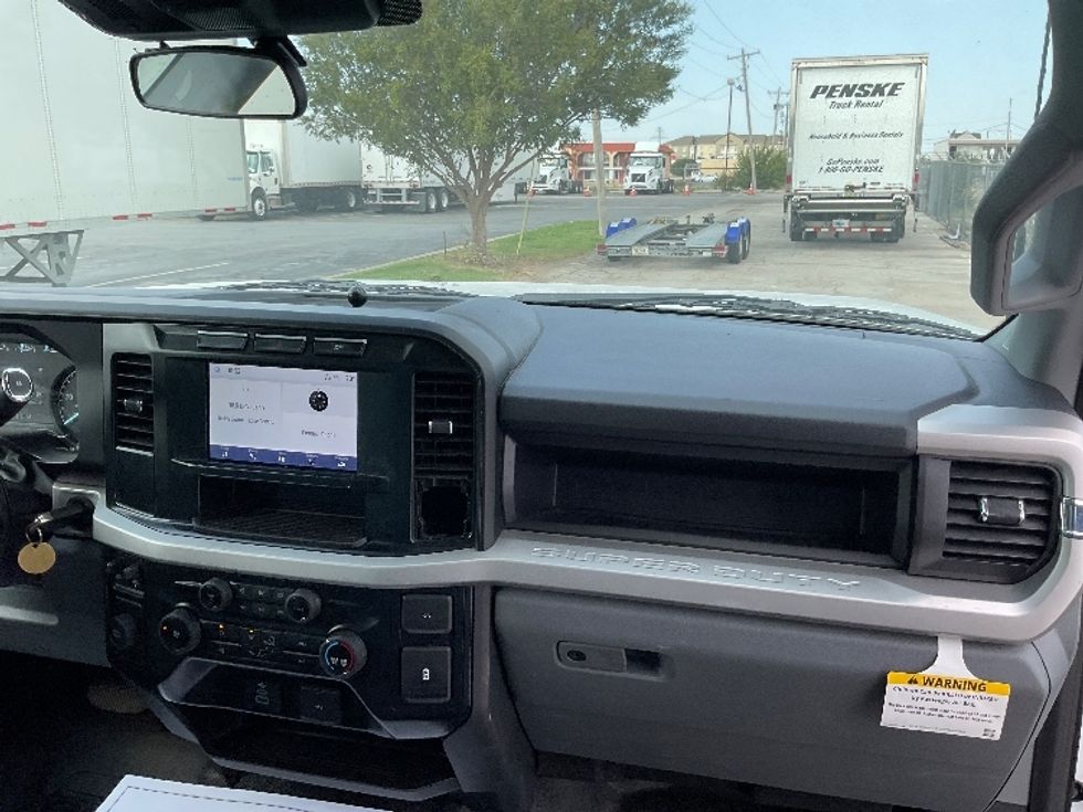 Medium Duty Box Truck-Light and Medium Duty Trucks-Ford-2023-F450-Oklahoma City-OK-68,604\n\t\tmiles-$ 42,250 - Image 21