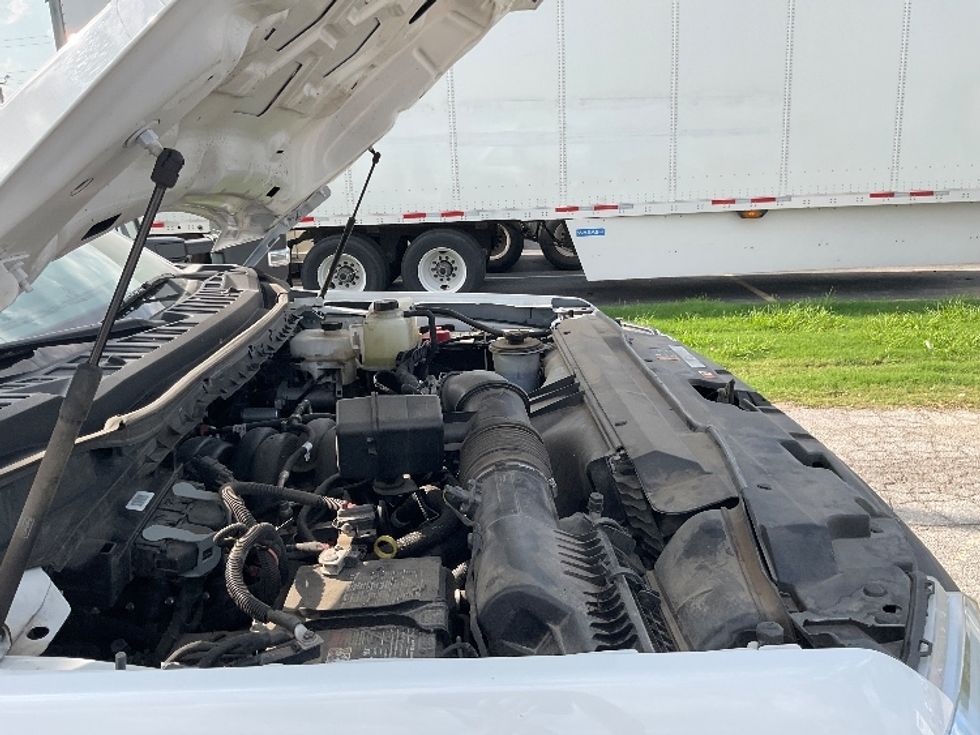 Medium Duty Box Truck-Light and Medium Duty Trucks-Ford-2023-F450-Oklahoma City-OK-68,604\n\t\tmiles-$ 42,250 - Image 23