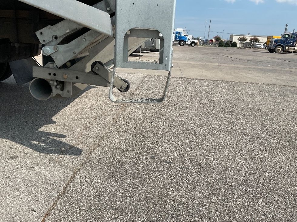 Medium Duty Box Truck-Light and Medium Duty Trucks-Ford-2023-F450-Oklahoma City-OK-68,604\n\t\tmiles-$ 42,250 - Image 26