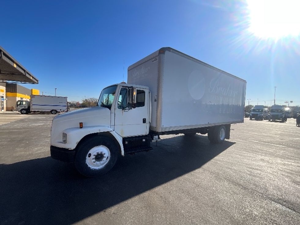 Medium Duty Box Truck-Light and Medium Duty Trucks-Freightliner-2001-FL70-East Chicago-IN-258,348\n\t\tmiles-$ 5,500 - Image 3