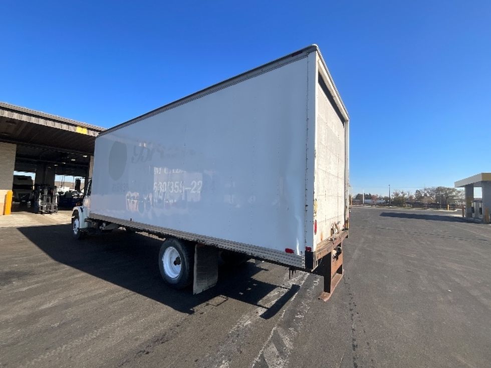 Medium Duty Box Truck-Light and Medium Duty Trucks-Freightliner-2001-FL70-East Chicago-IN-258,348\n\t\tmiles-$ 5,500 - Image 6