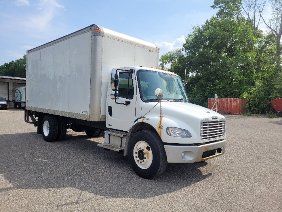 Used Medium Duty Box Trucks for Sale in MI Penske Used Trucks