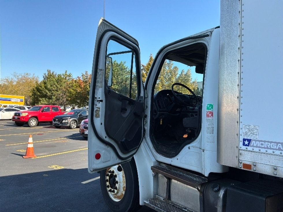Medium Duty Box Truck-Light and Medium Duty Trucks-Freightliner-2007-M2-Pewaukee-WI-303,839\n\t\tmiles-$ 9,500 - Image 16