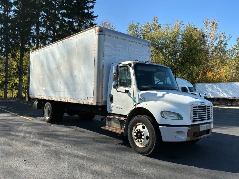 Medium Duty Box Truck-Light and Medium Duty Trucks-Freightliner-2007-M2-Pewaukee-WI-303,839\n\t\tmiles-$ 9,500 - Image 3