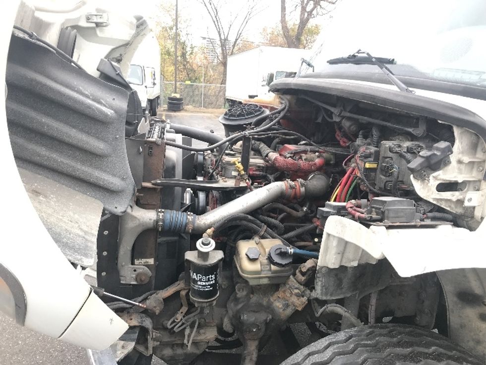 Medium Duty Box Truck-Light and Medium Duty Trucks-Freightliner-2011-M2-Scarborough-ON-424,766\n\t\tkm-$ 17,500 - Image 23