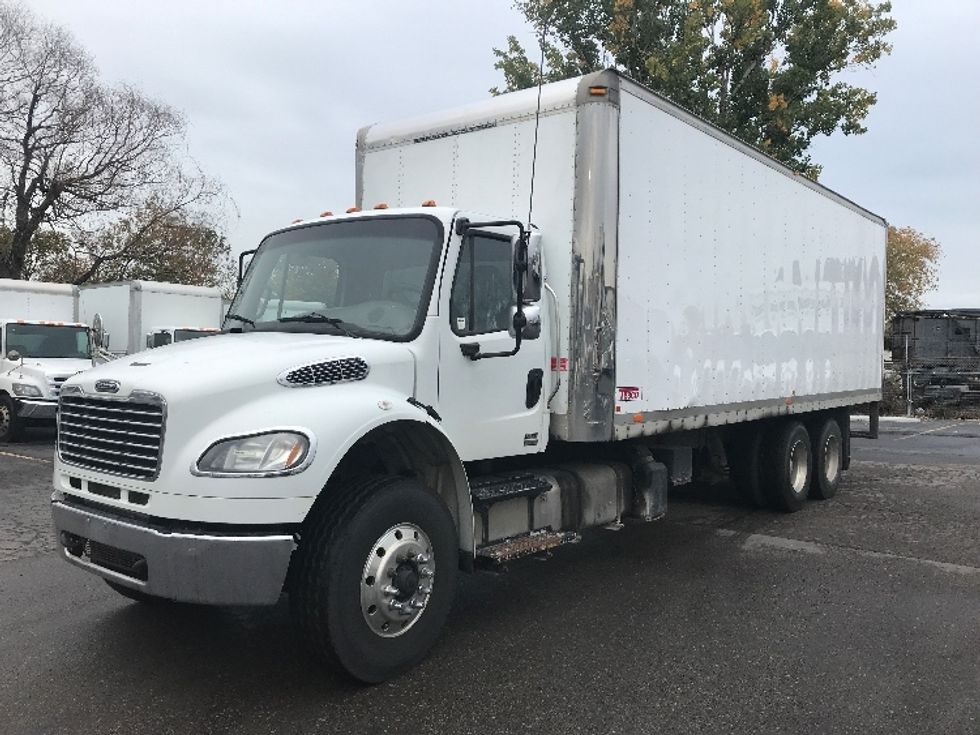 Medium Duty Box Truck-Light and Medium Duty Trucks-Freightliner-2011-M2-Scarborough-ON-424,766\n\t\tkm-$ 17,500 - Image 3